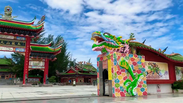 jade_dragon_temple_malaysia