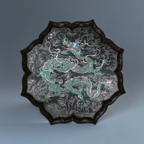 black and green dragon tray