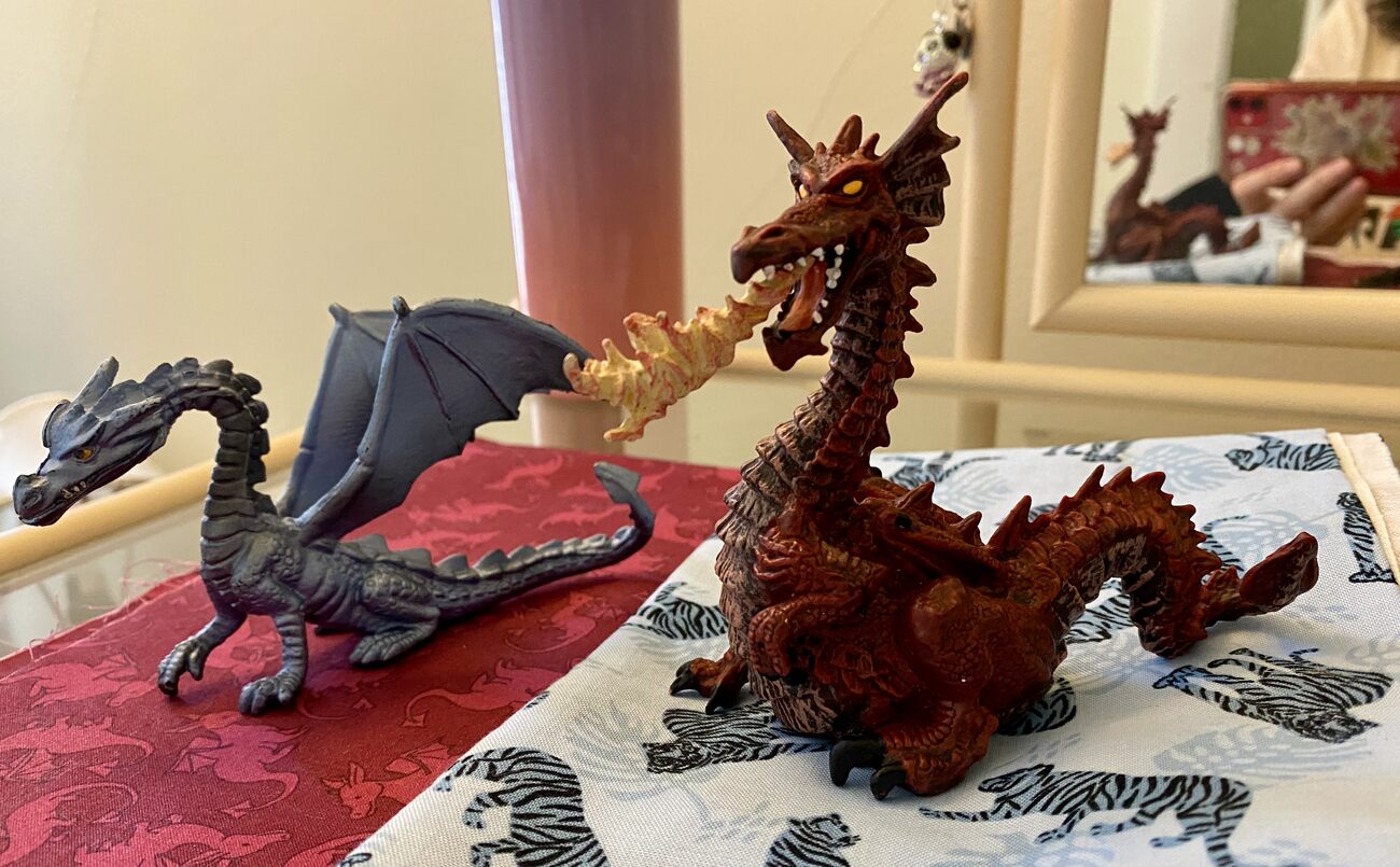 dragon figurine toys